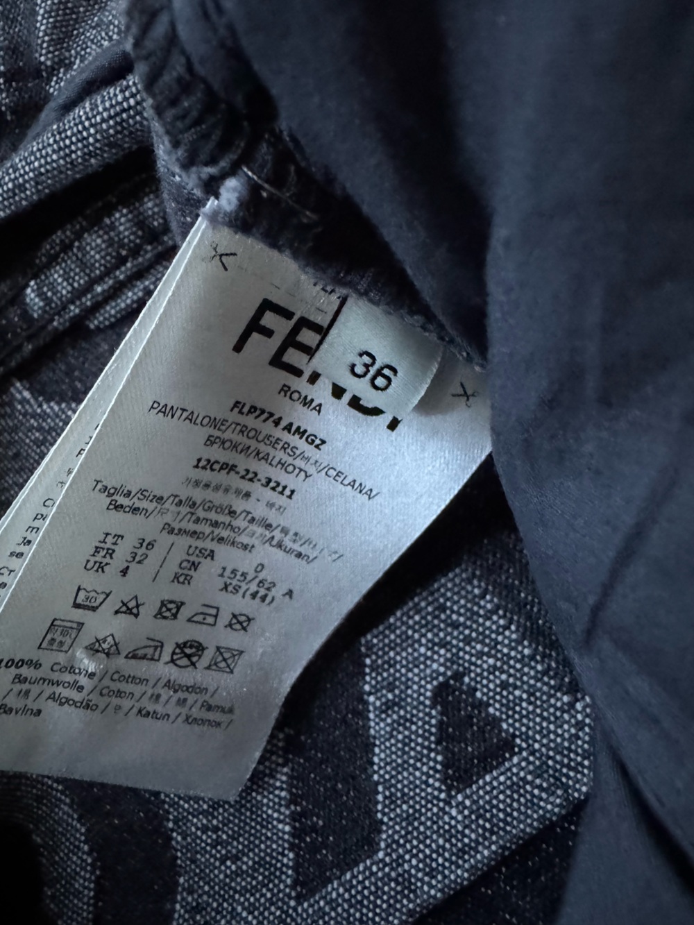 🔥FENDI x Marc Jacobs Collab Wide Leg Graphic Logo Jeans Size IT 38 Waist 26"🔥 - Picture 11 of 12